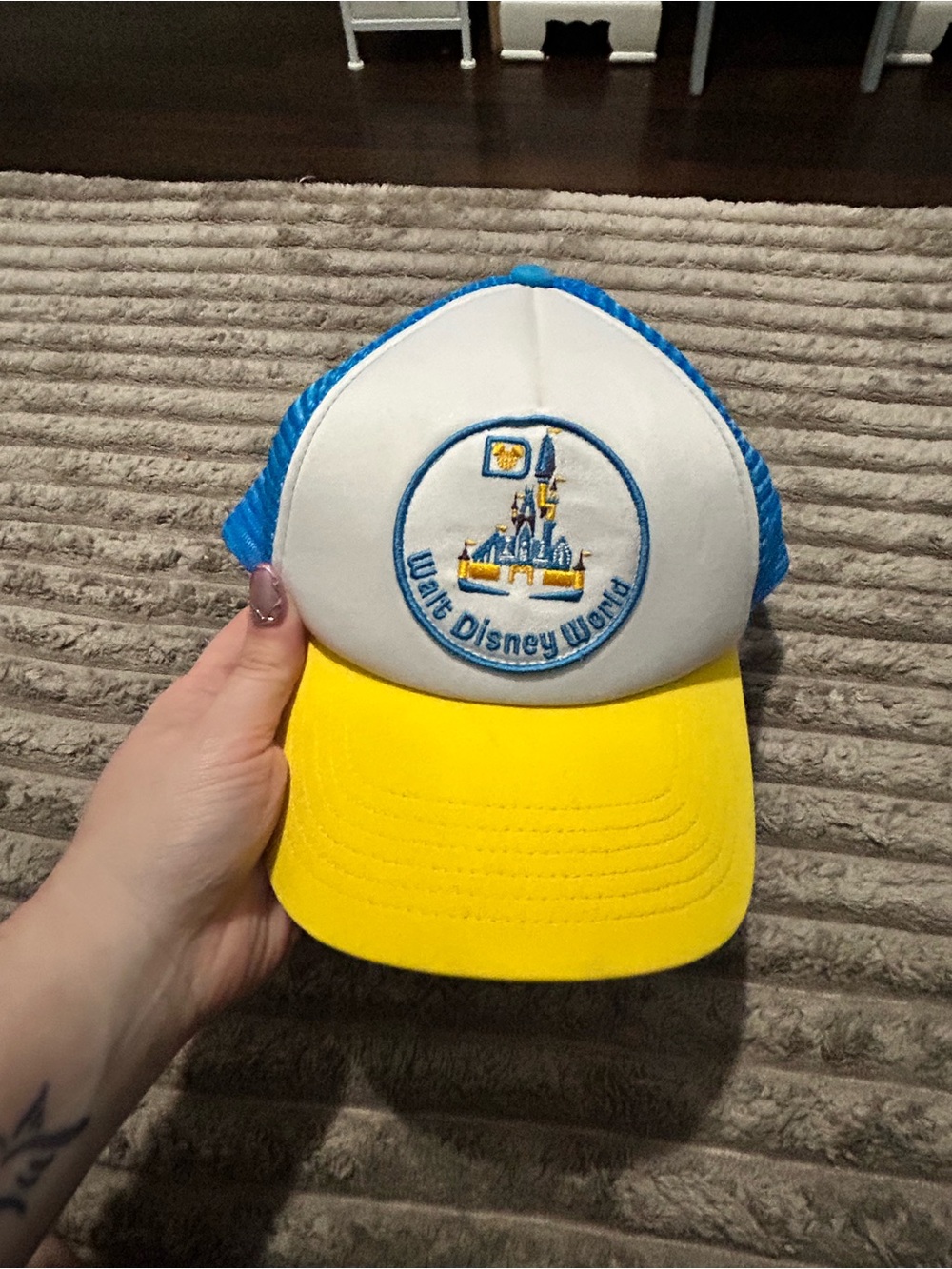 Disney  Mesh Trucker Hat - White & Yellow